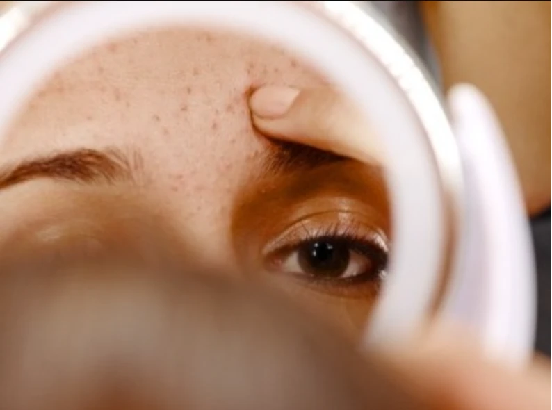 What Do "Clinically-Tested," "Dermatologist-Tested," and "Dermatologist-Approved" Mean?‍