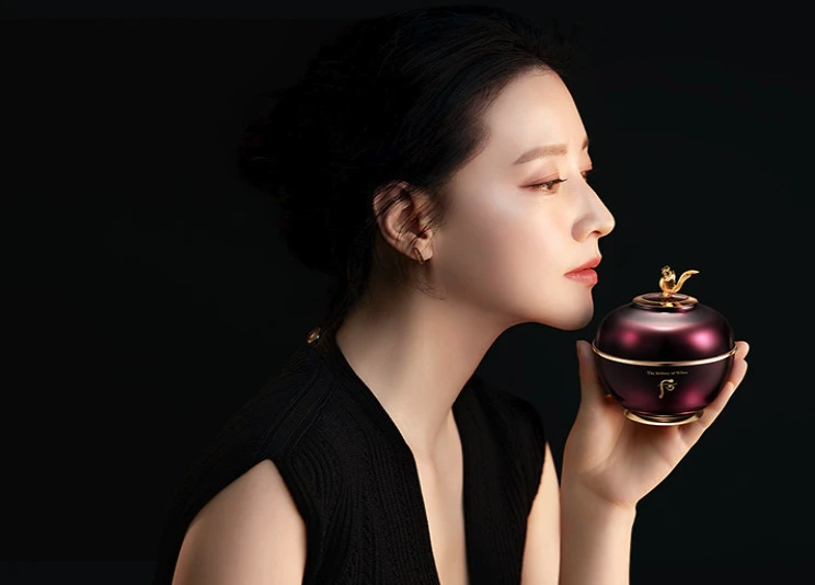 Hwanyu Imperial Youth Master Cream