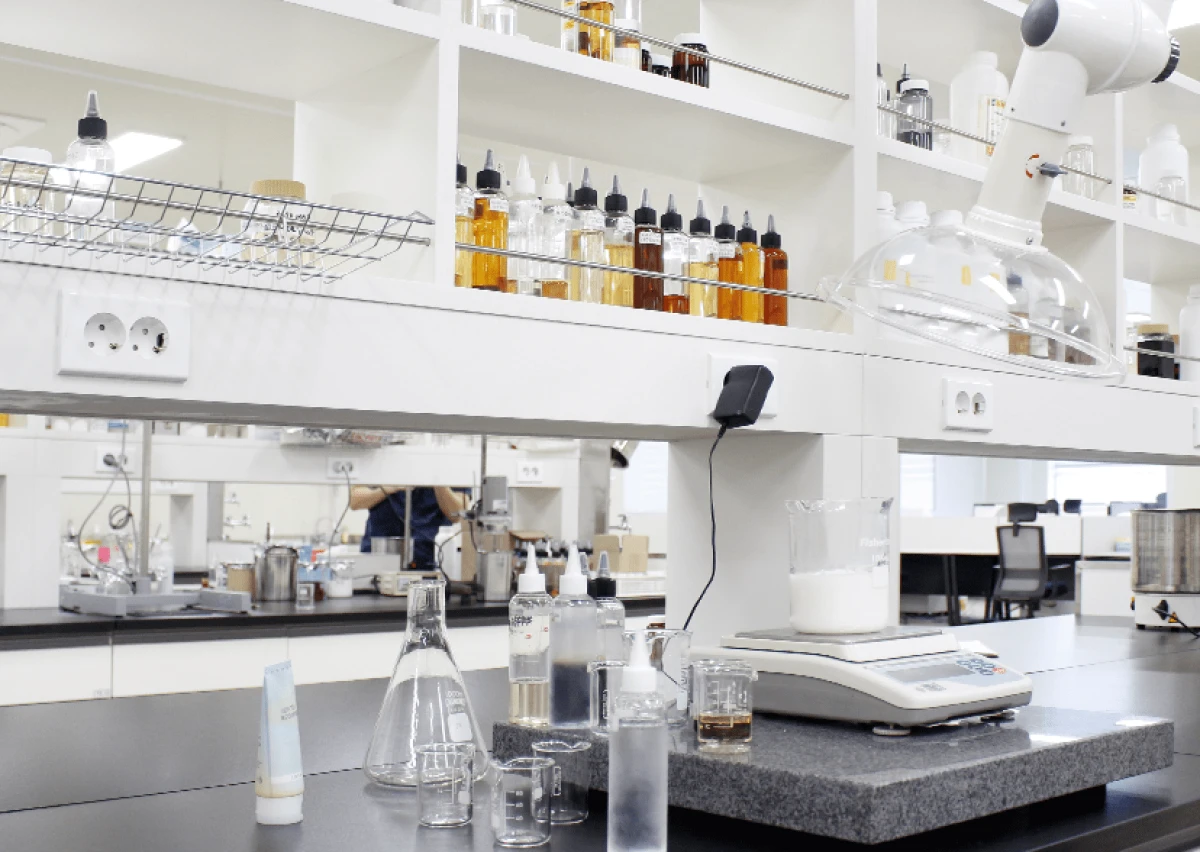 The One Cosmetic's Lab
