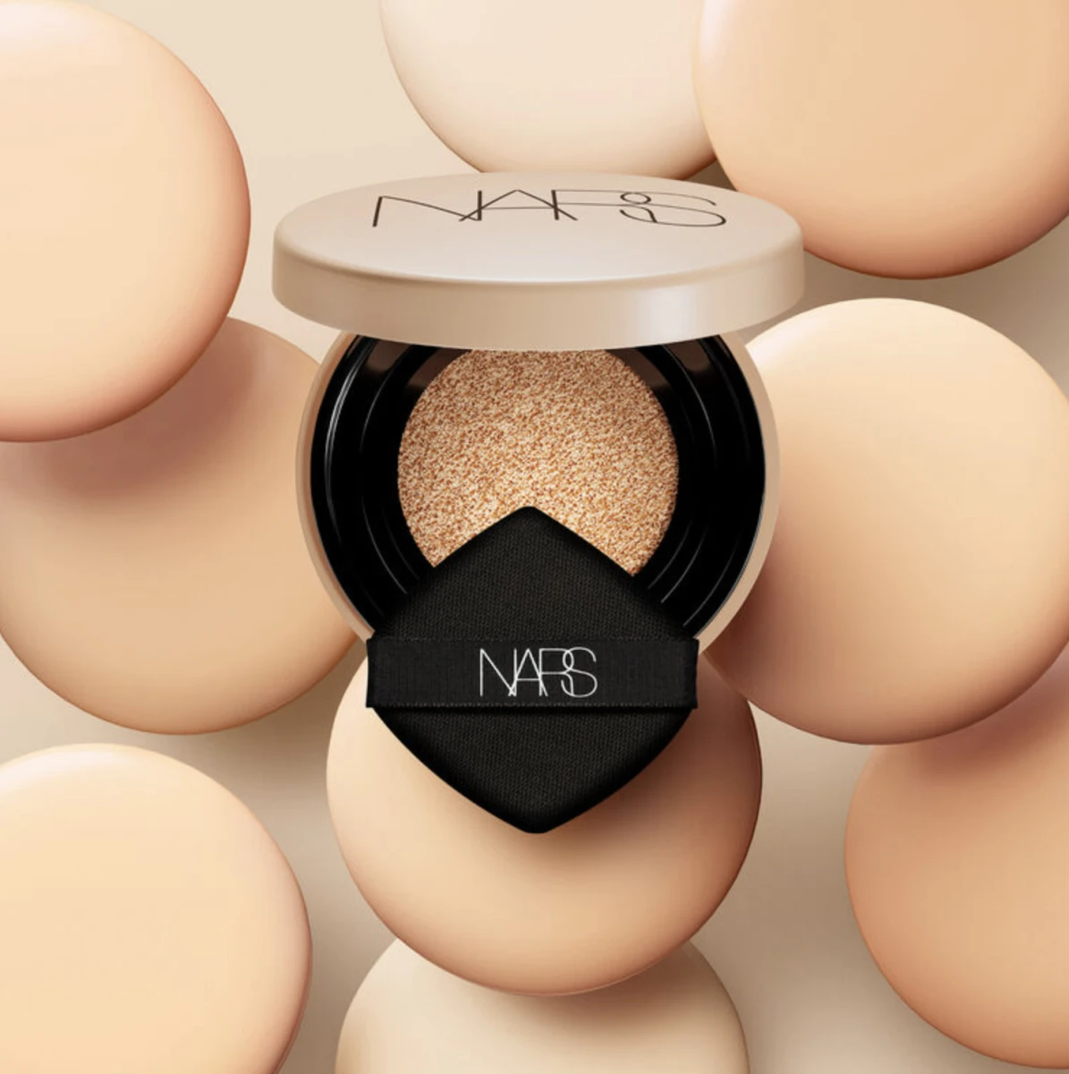 NARS Cosmetics PURE RADIANT PROTECTION AQUA GLOW CUSHION SPF 23/PA++